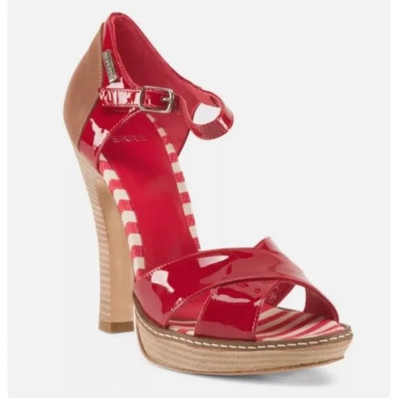 GF Gianfranco Ferre Red Patent Leather Open Toe Platform Sandal - Picture 1 of 4